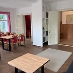 Haji Πανσιόν 3*